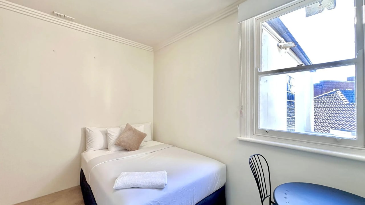 Furnished room with own bathroom