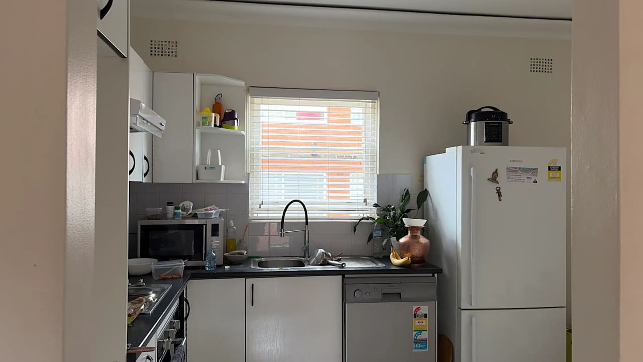 Furnished room in a flatshare