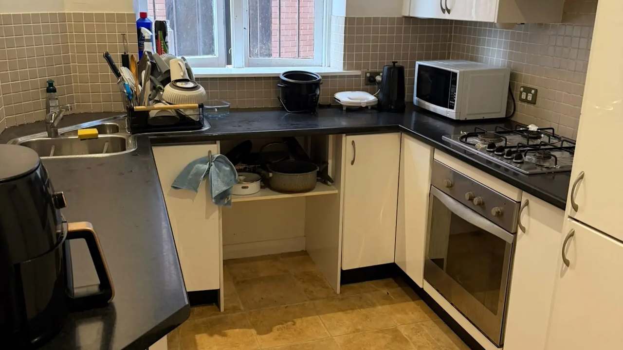 Furnished room in a flatshare