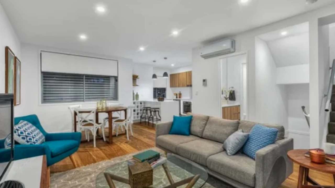 Room in a share house