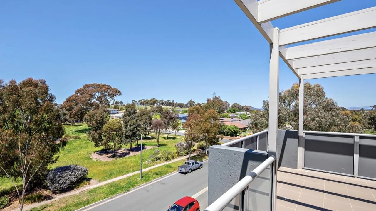 Whole property with 2 rooms for rent