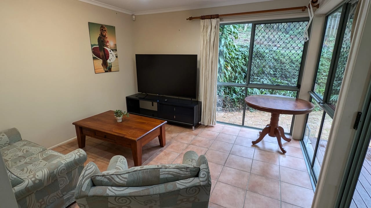 Furnished room in a share house