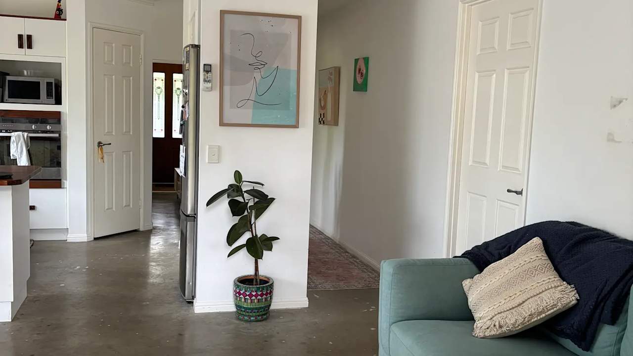 Room in a share house