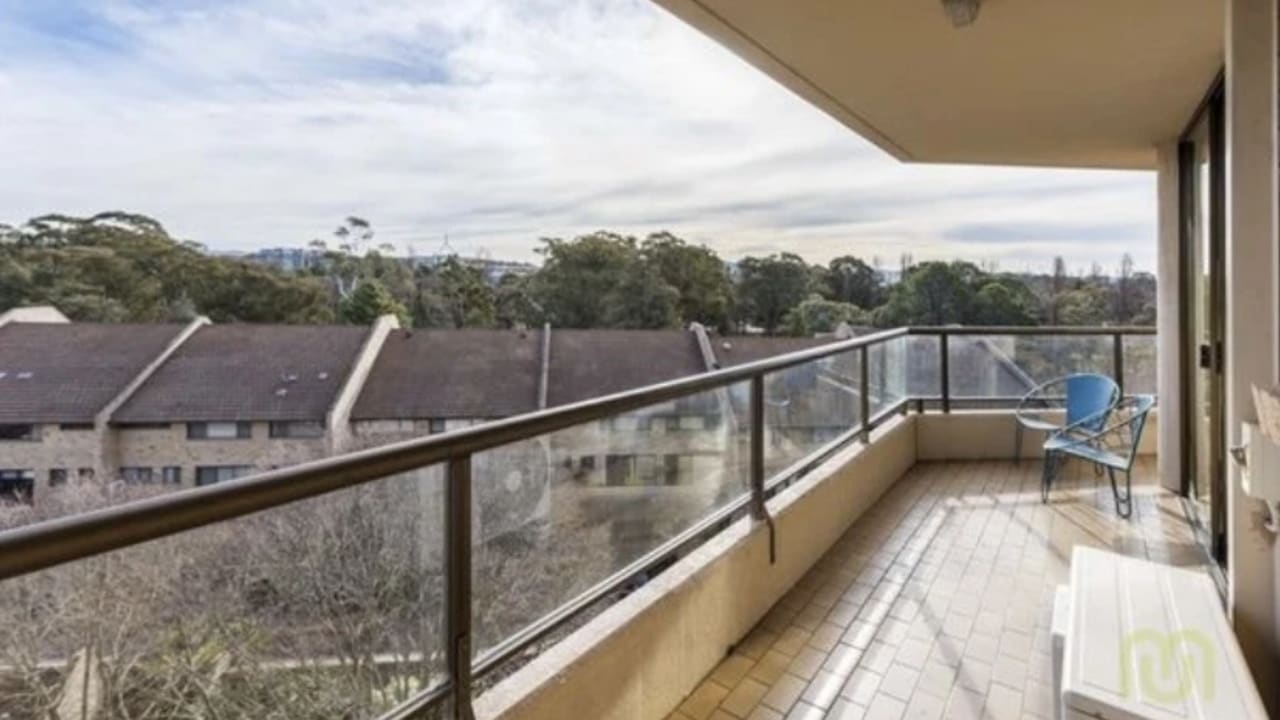 Unfurnished room with ensuite in a flatshare