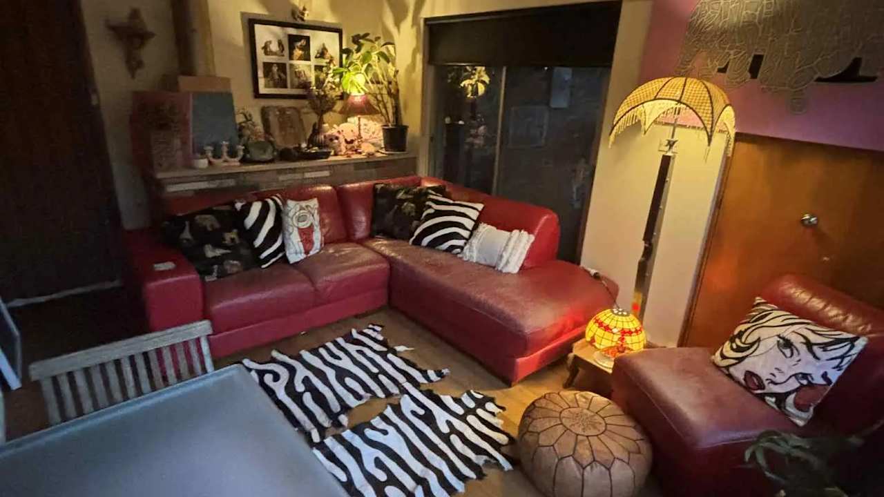 Unfurnished room in a share house