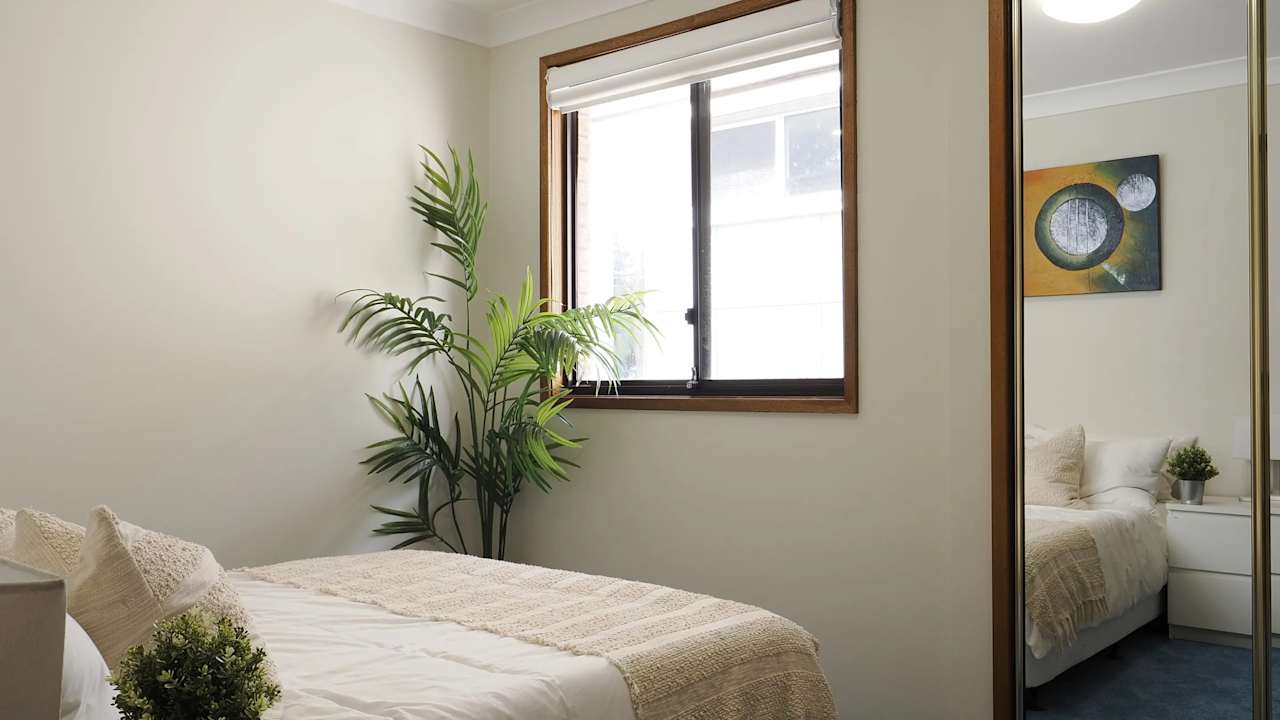 Furnished room in a flatshare