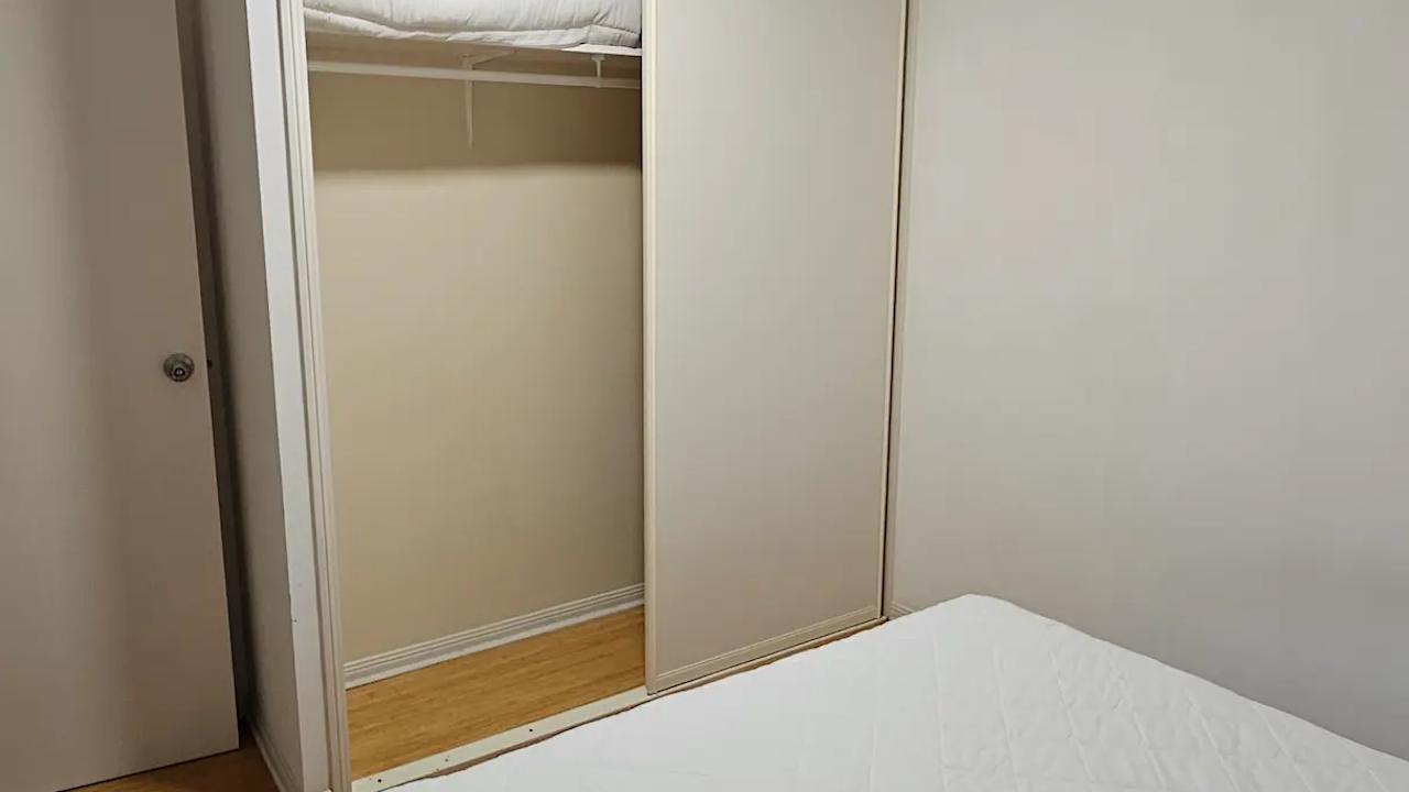 Furnished room with own bathroom