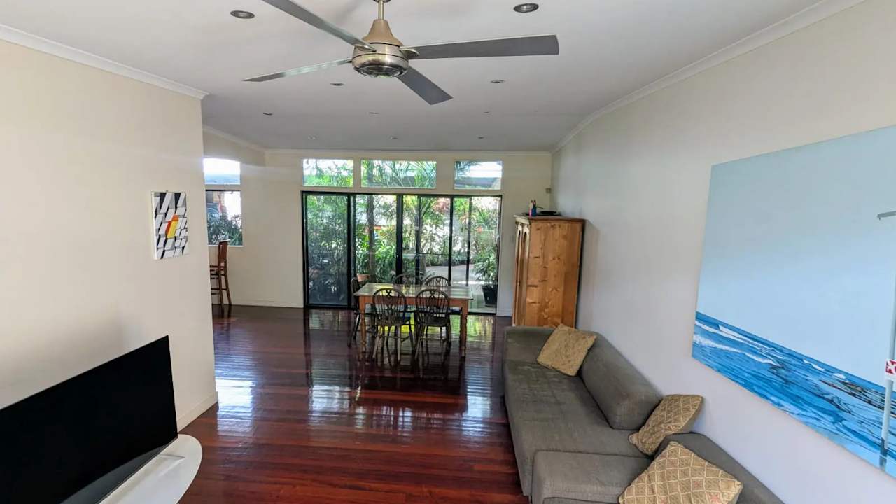 Room in a share house