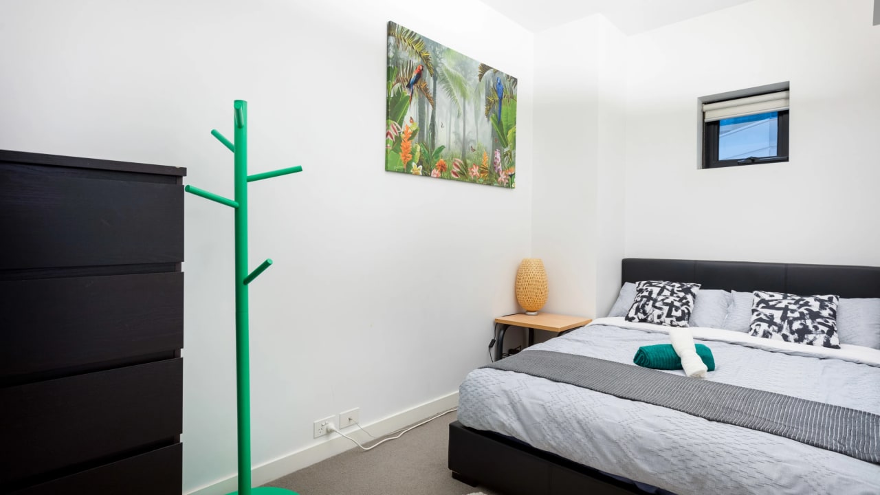 Furnished room in a flatshare