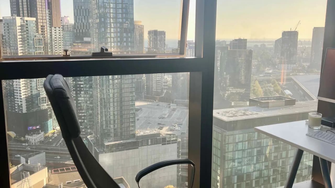Furnished room in a flatshare