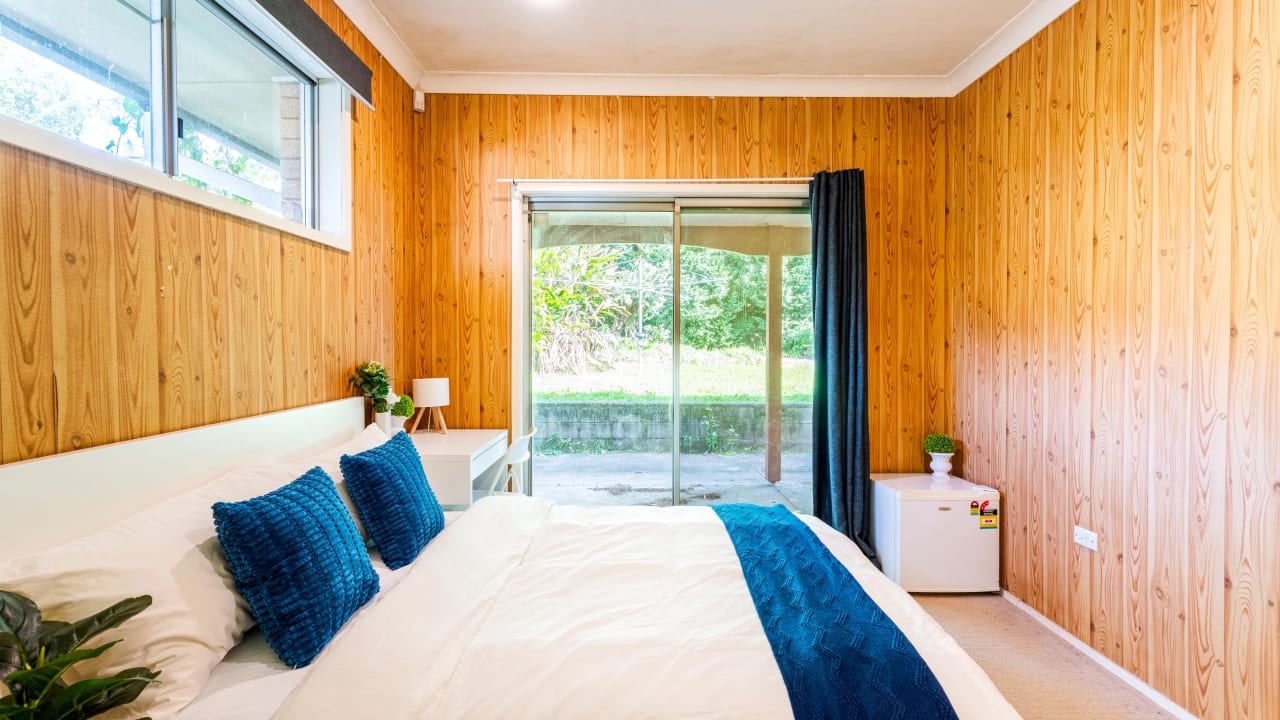 Furnished room in a share house