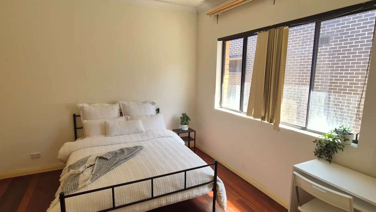 Furnished room in a share house