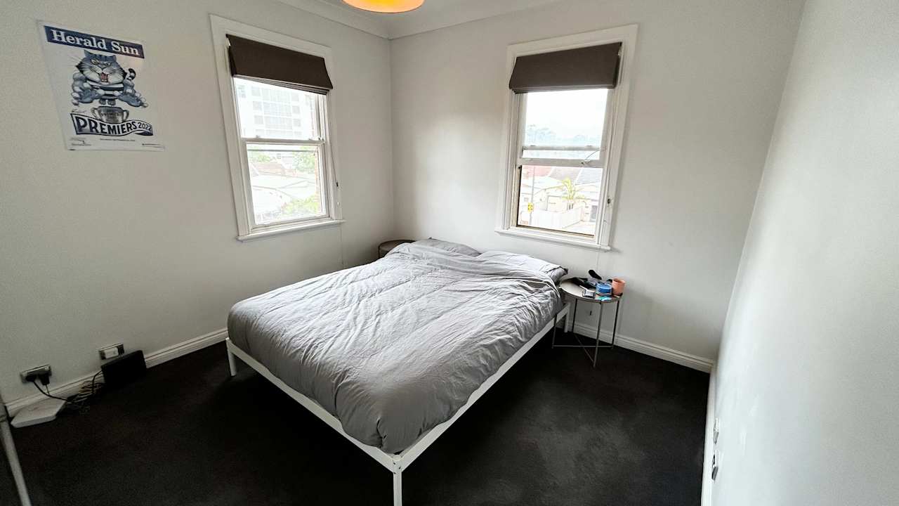 Furnished room with ensuite in a flatshare