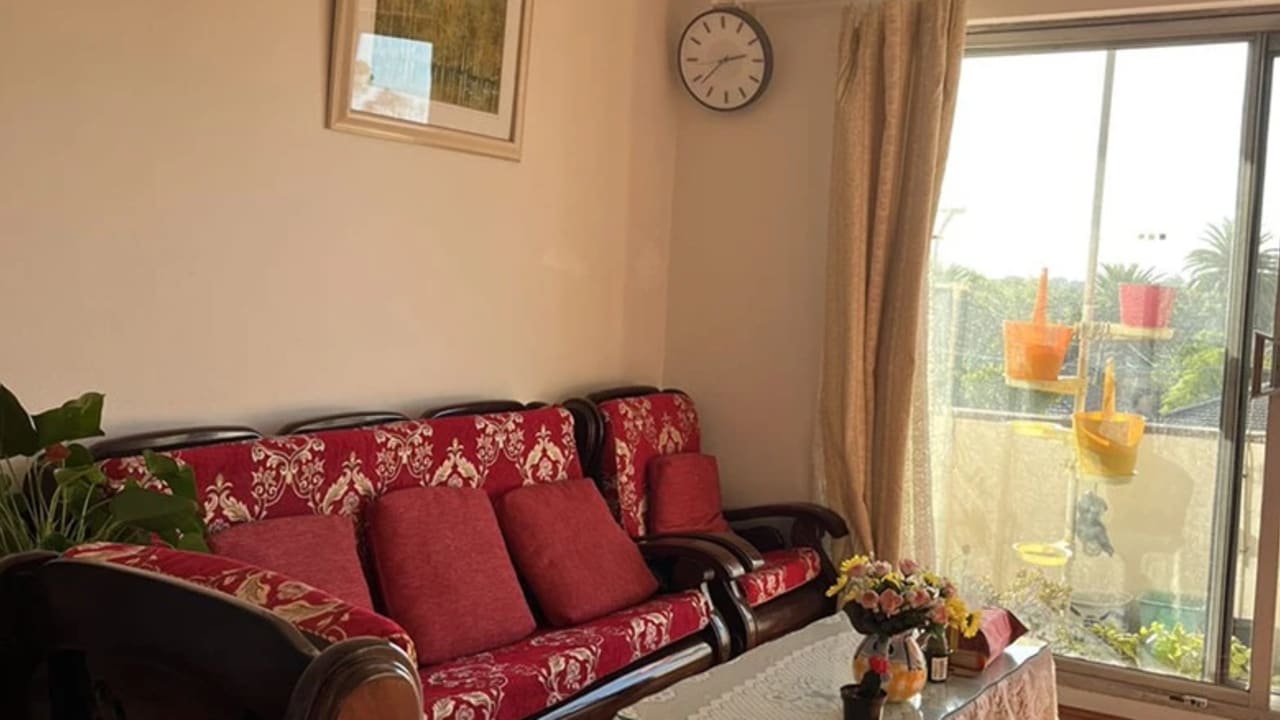 Furnished room in a flatshare