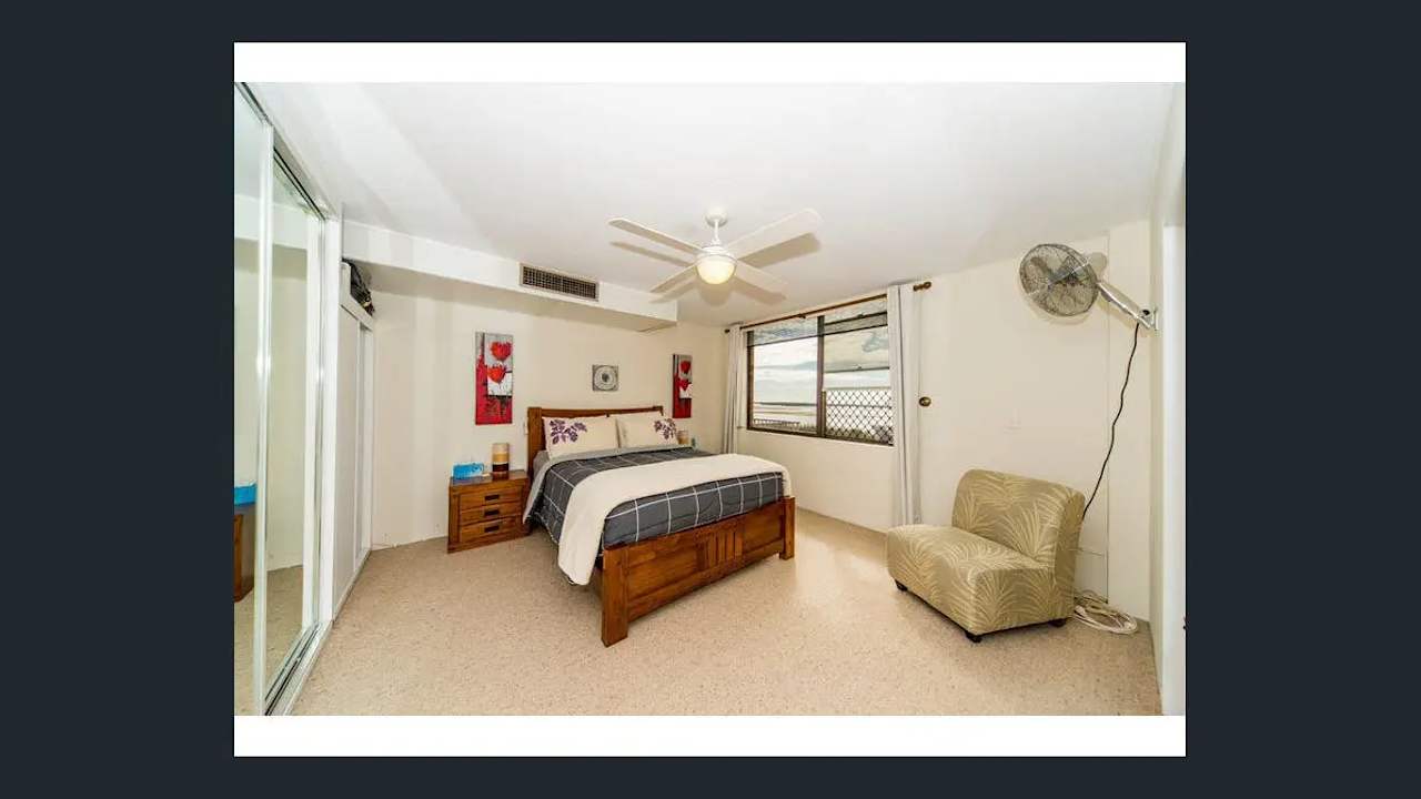 Furnished room with ensuite in a flatshare