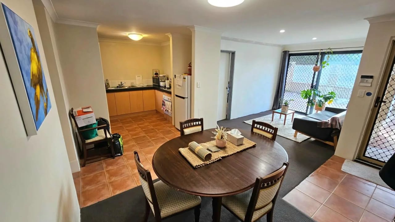 Furnished room in a share house