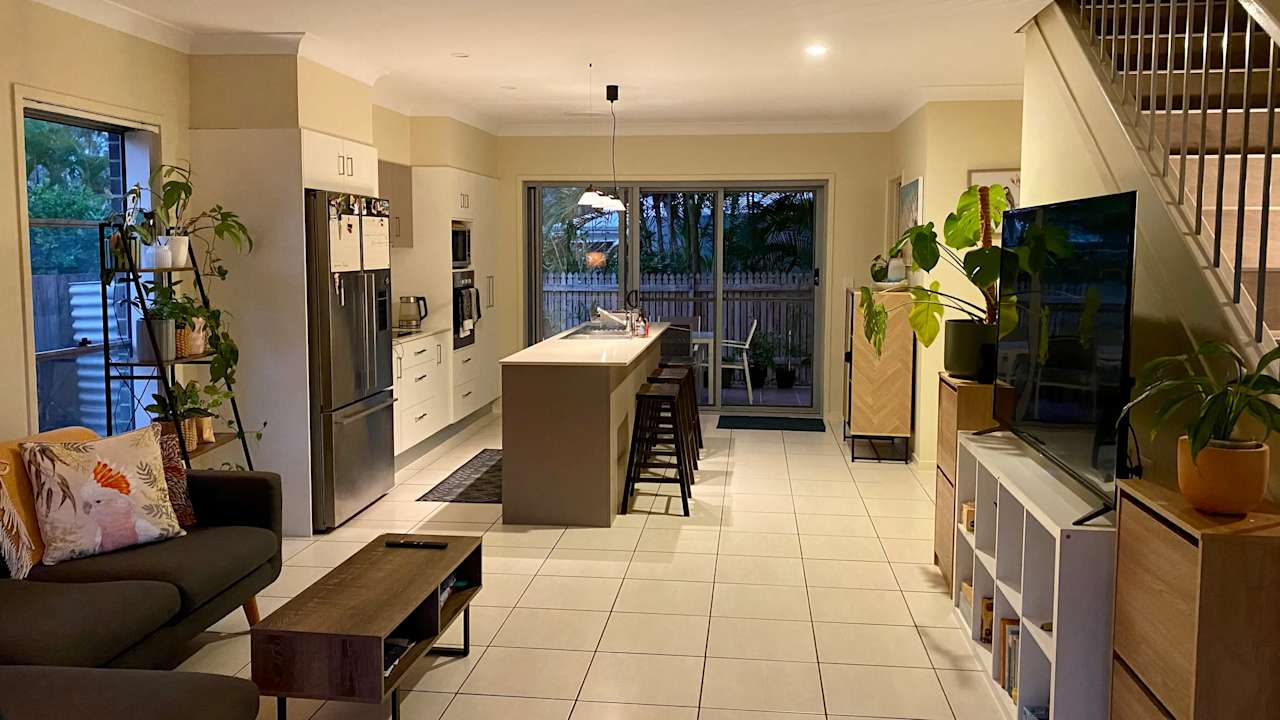 Room in a share house