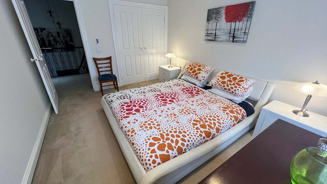 Furnished room in a share house