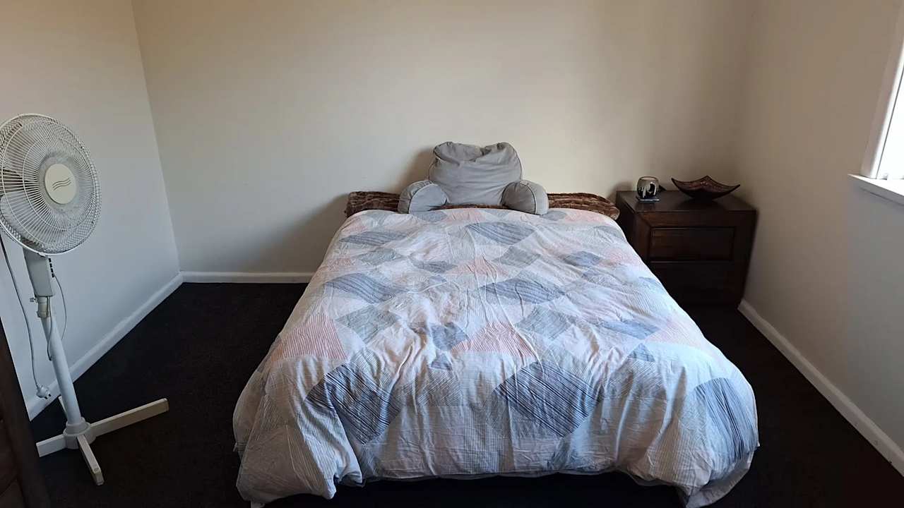 Room in a share house