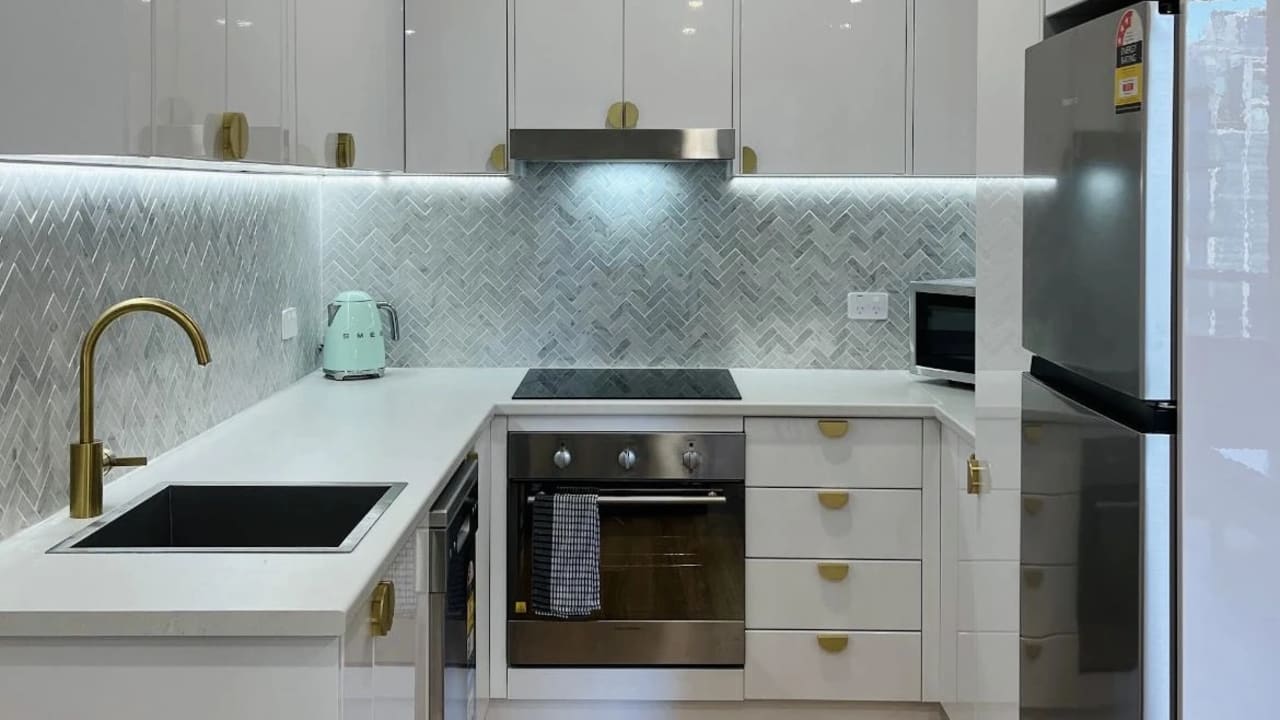 Furnished room with ensuite in a flatshare