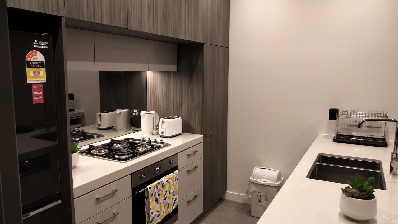 Furnished room with ensuite in a flatshare