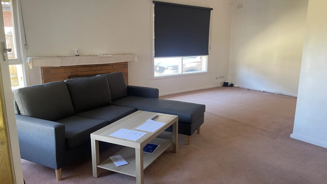 Room in a share house
