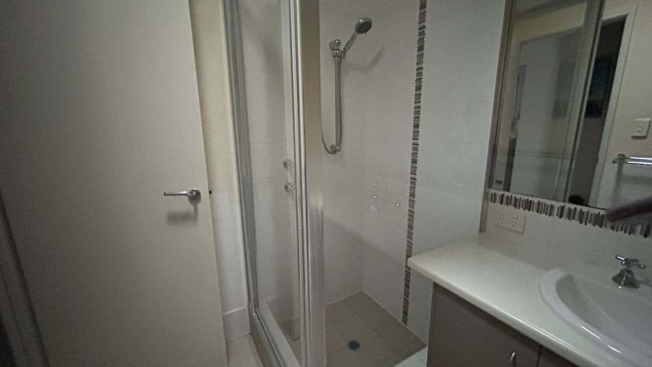 Furnished room with own bathroom