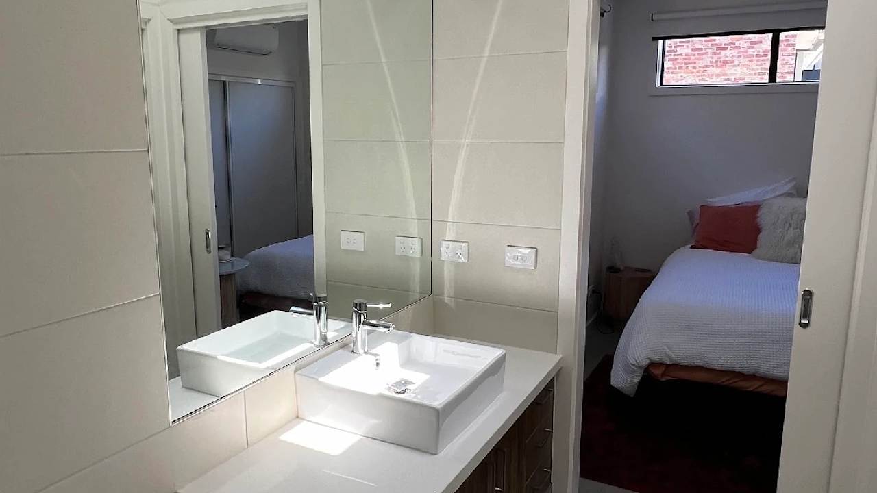 Unfurnished room with own bathroom