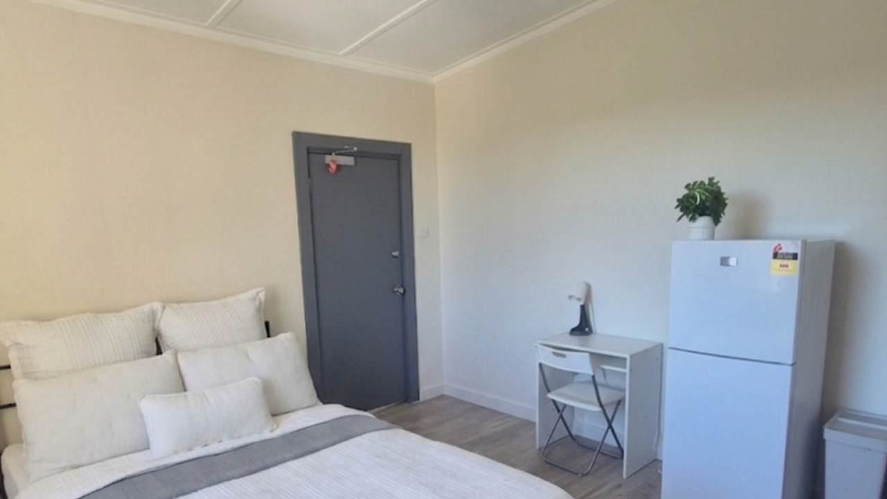 Furnished room studio flat for rent