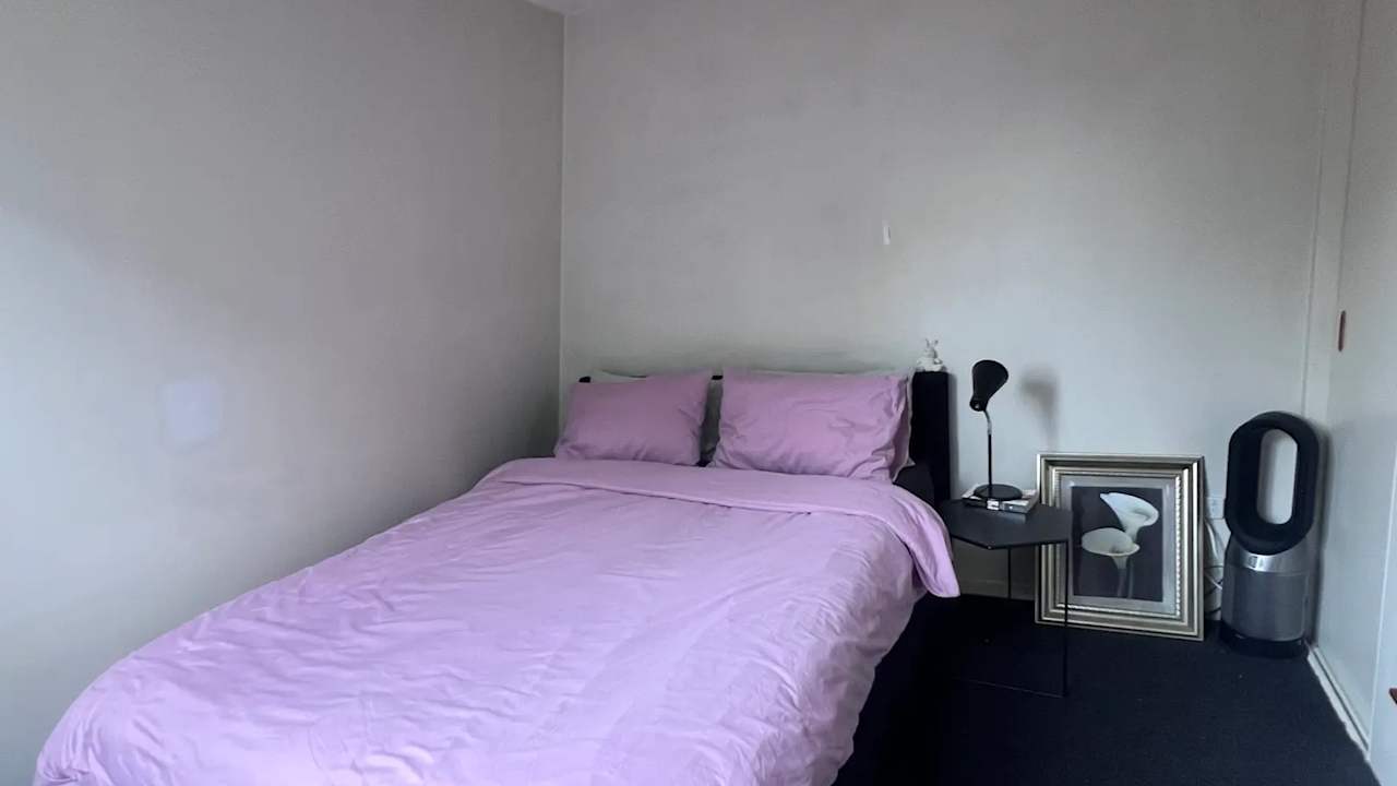 Unfurnished room in a share house
