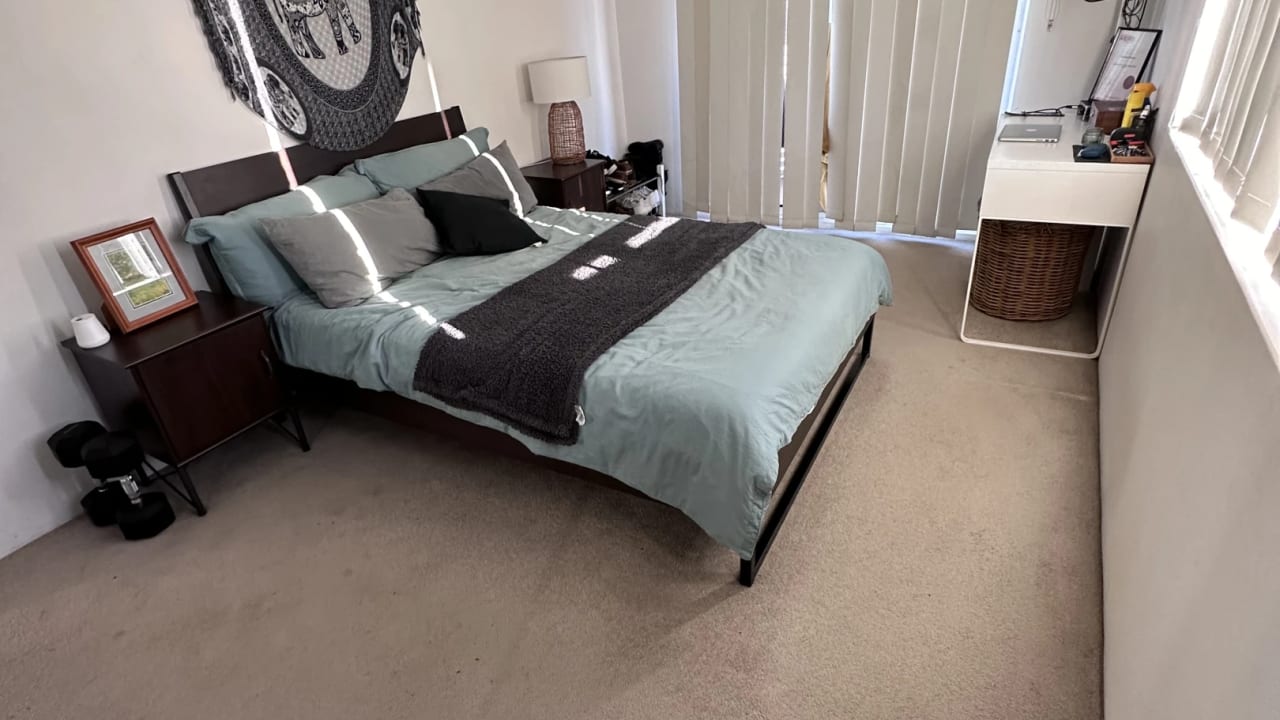 Furnished room in a flatshare