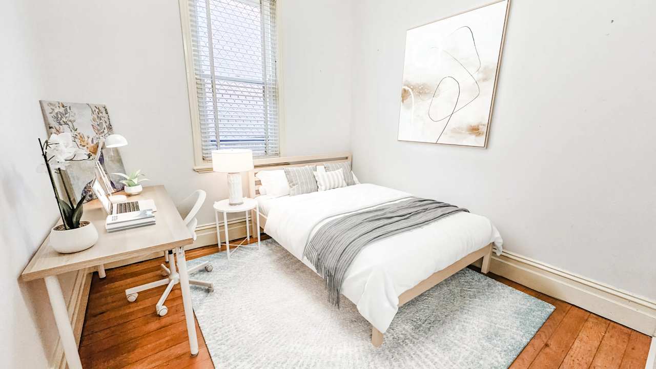 Furnished room in a share house