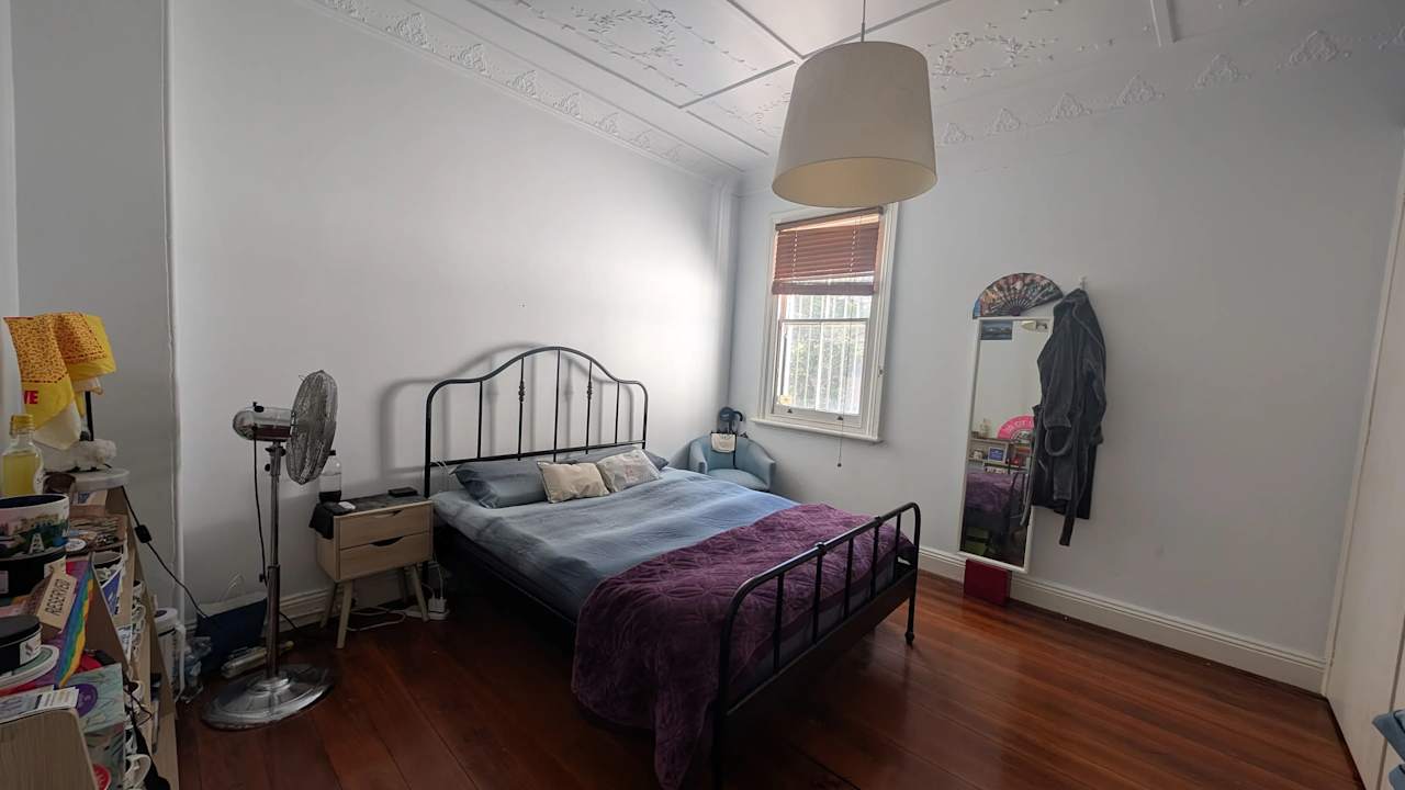 Furnished room in a share house