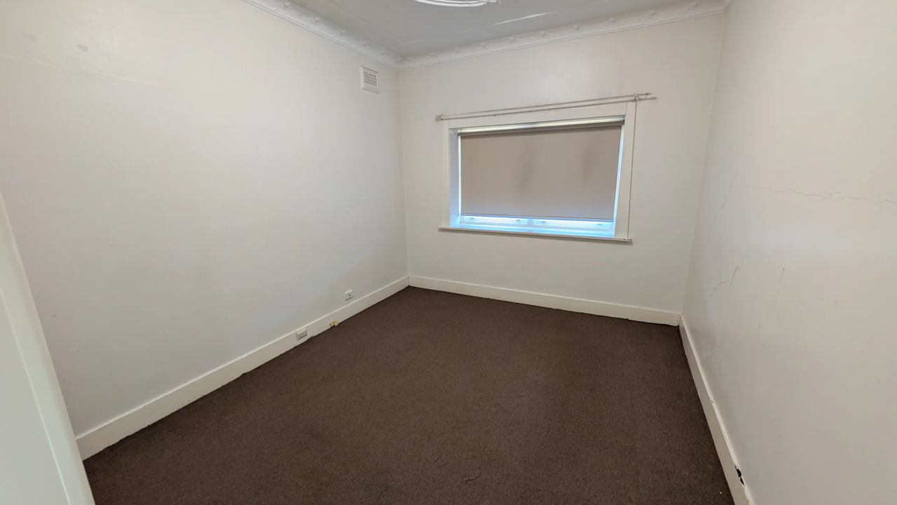 Room in a share house