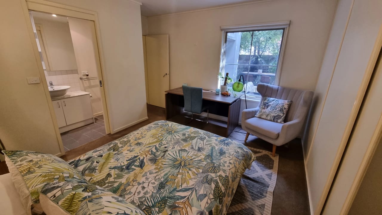 Furnished room with own bathroom