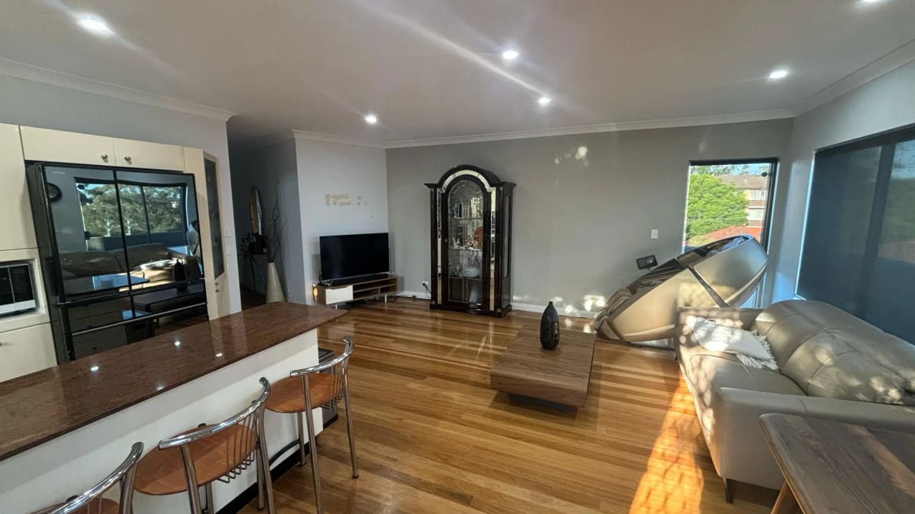 Unfurnished room with ensuite in a flatshare