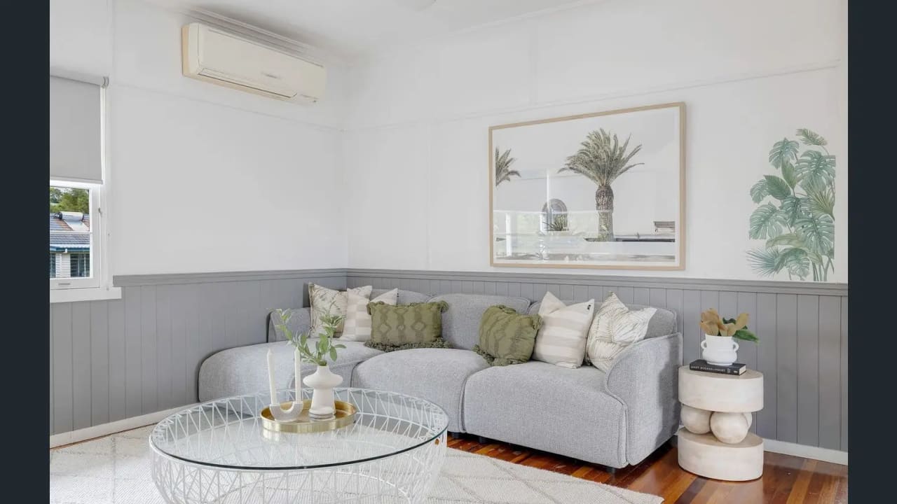 Furnished room in a share house