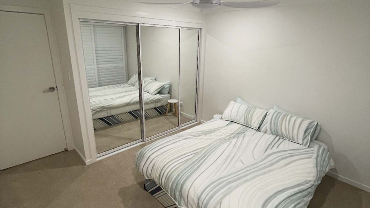 Furnished room with own bathroom