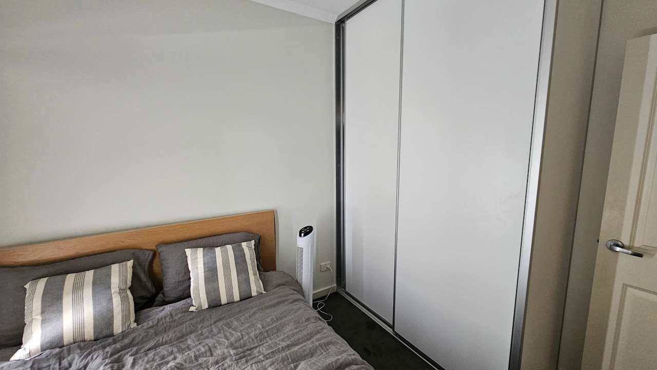 Unfurnished room with own bathroom