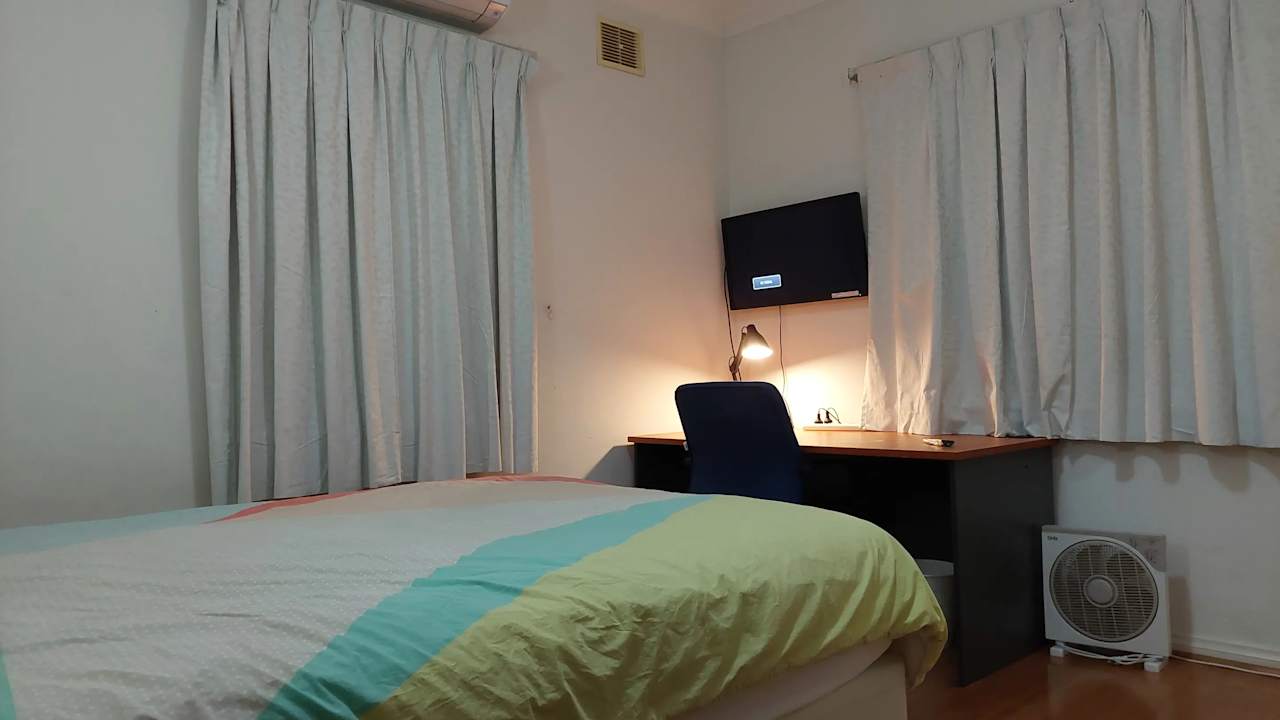 Furnished room in a share house