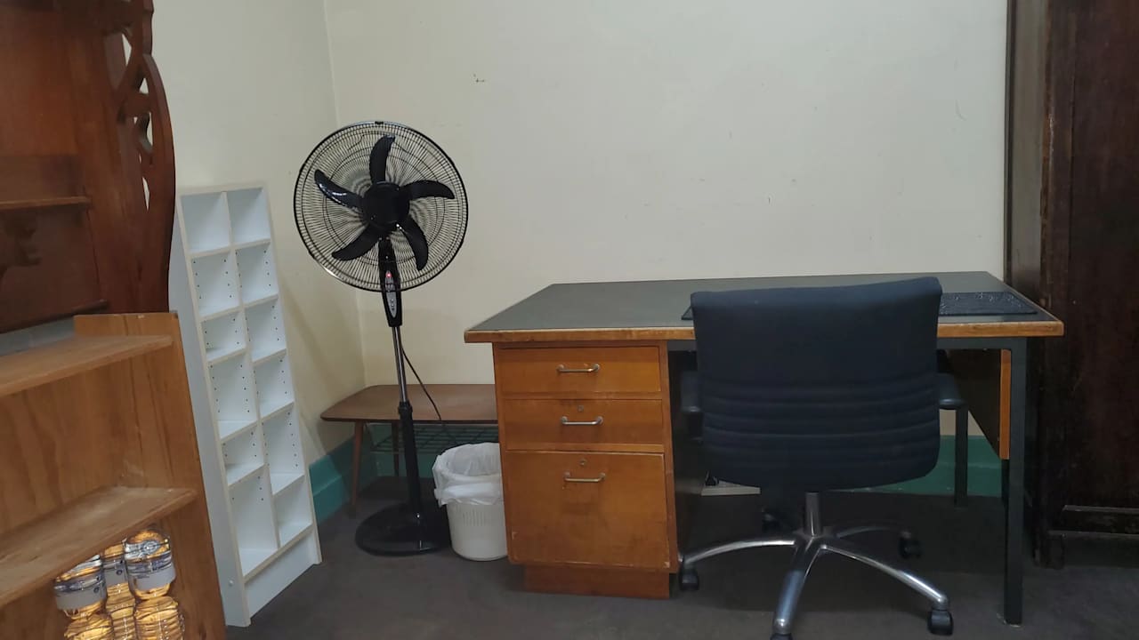 Furnished room in a share house