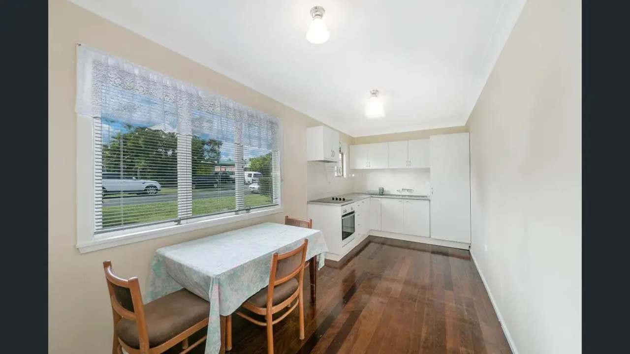 Whole property with 4 rooms for rent