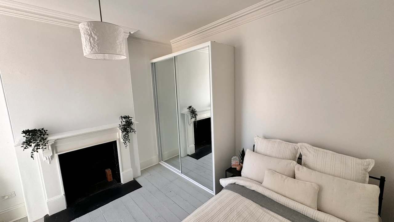 Whole property with 6 rooms for rent