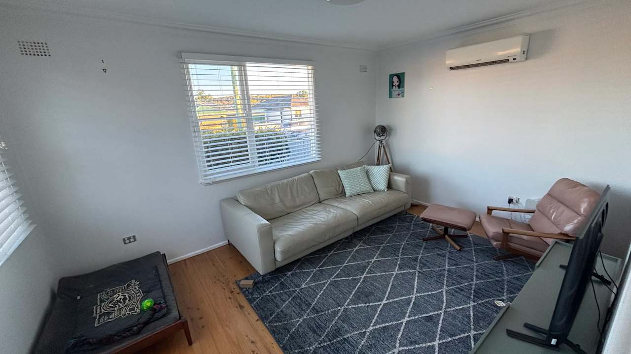 Room in a share house