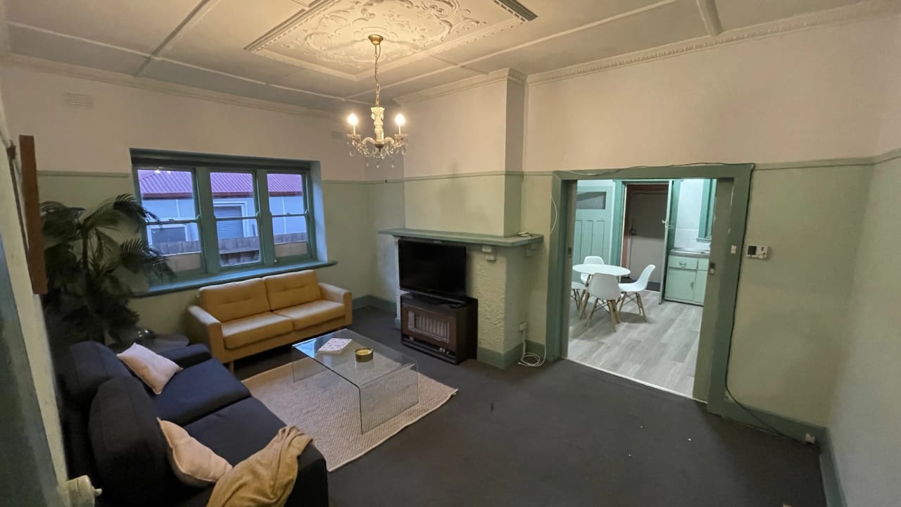 Furnished room in a share house