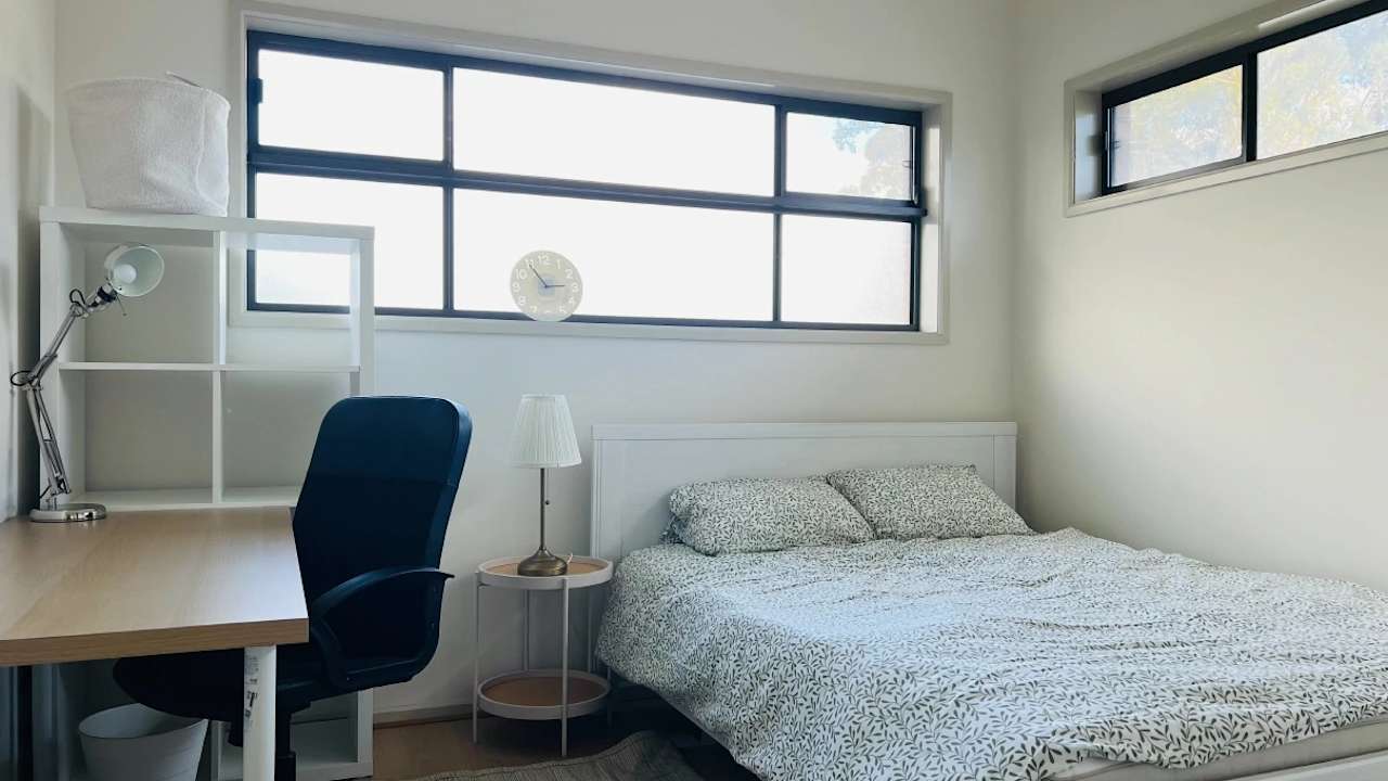 Furnished room in a share house