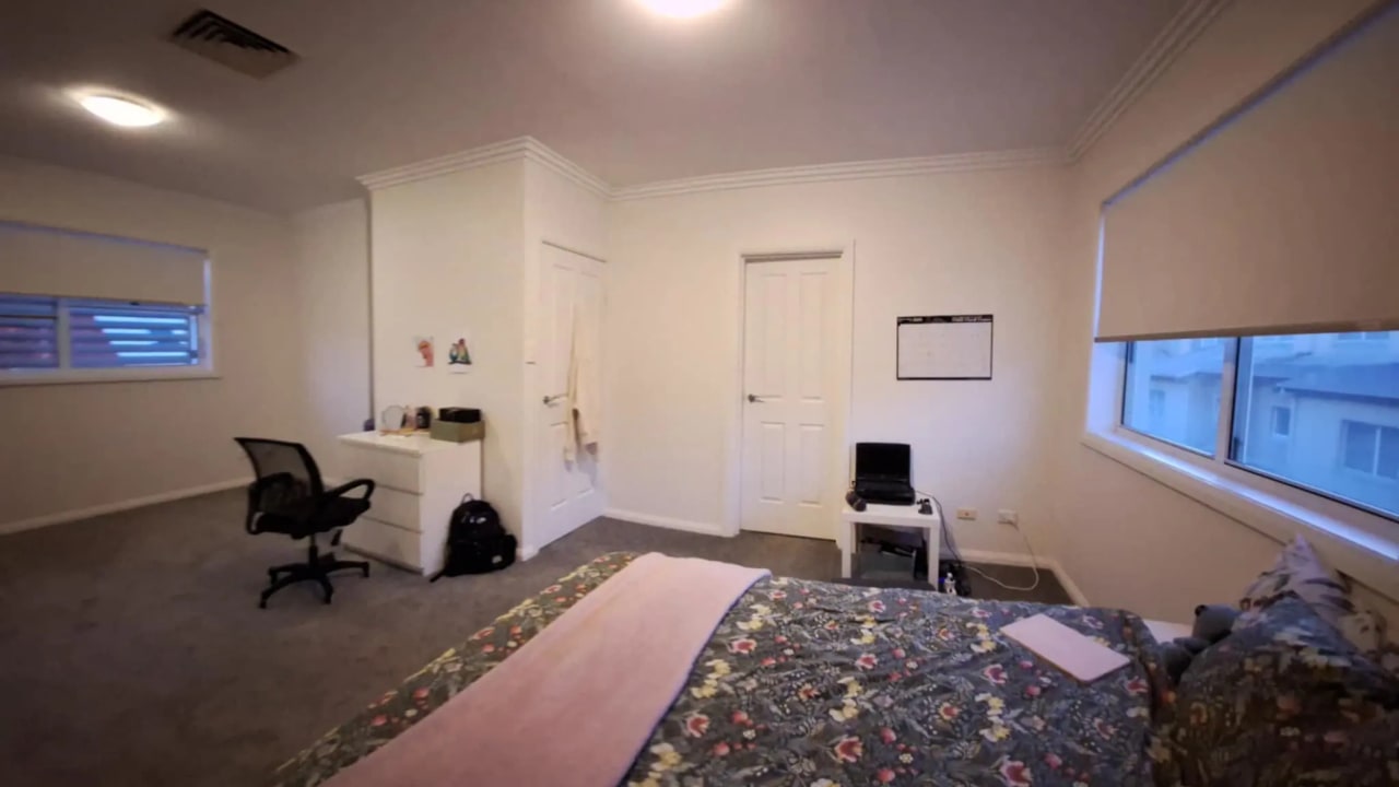 Furnished room in a share house