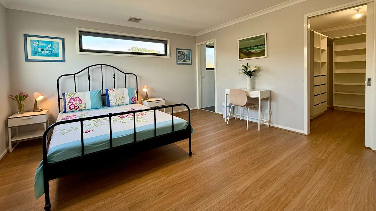 Furnished room with ensuite in a share house