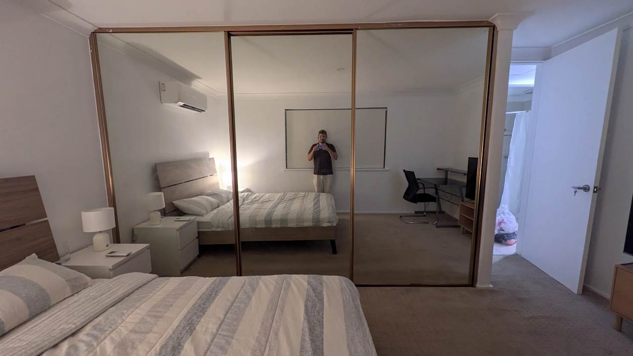 Furnished room in a share house