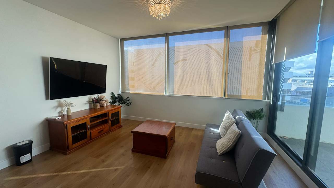 Furnished room in a flatshare